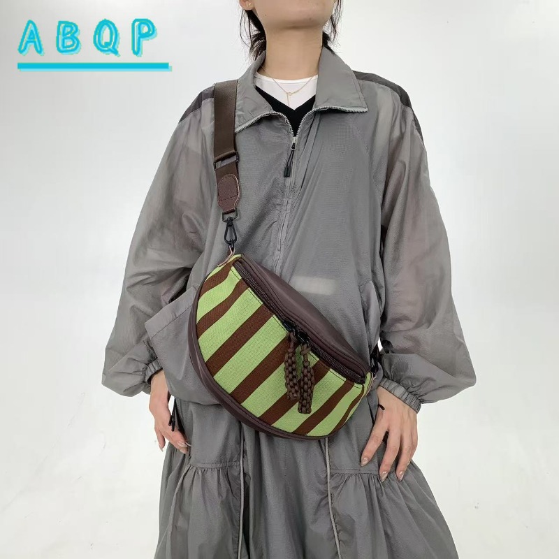 New Women's Crossbody Bag Luxu - Streetwear Brand Bag ulasan dan harga