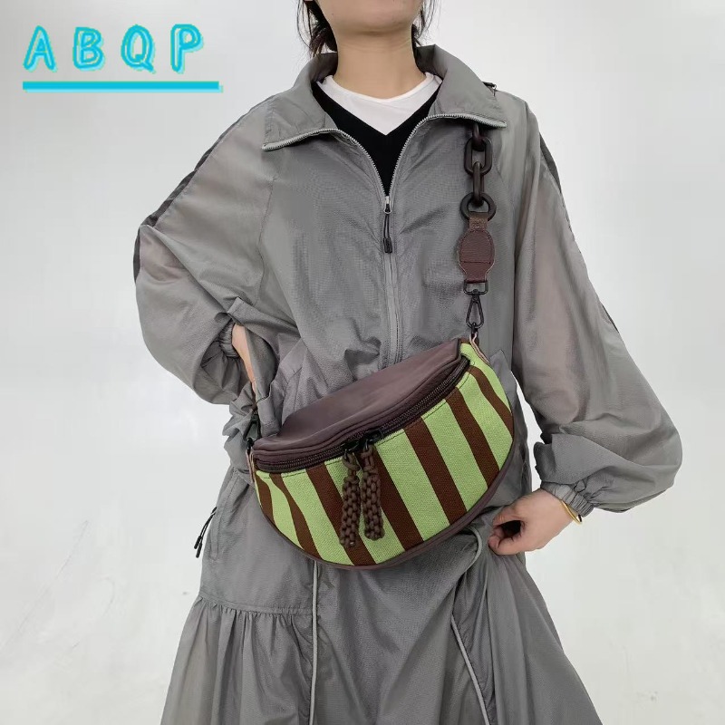 New Women's Crossbody Bag Luxu - Streetwear Brand Bag ulasan dan harga